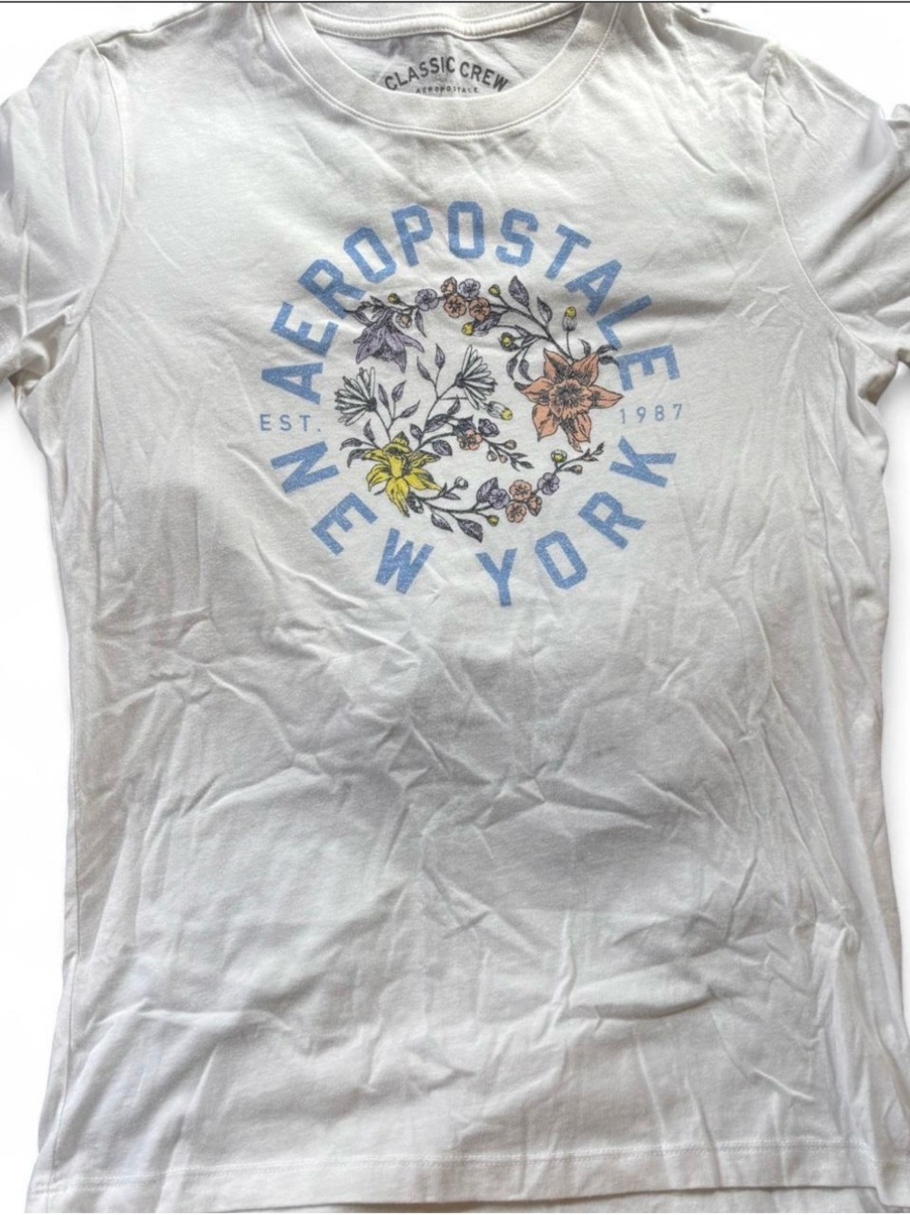 Aeropostale White Floral Graphic T-Shirt Size L Classic Casual Tee